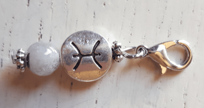Bougie astrologie Poissons avec porte-clé "Grâce"