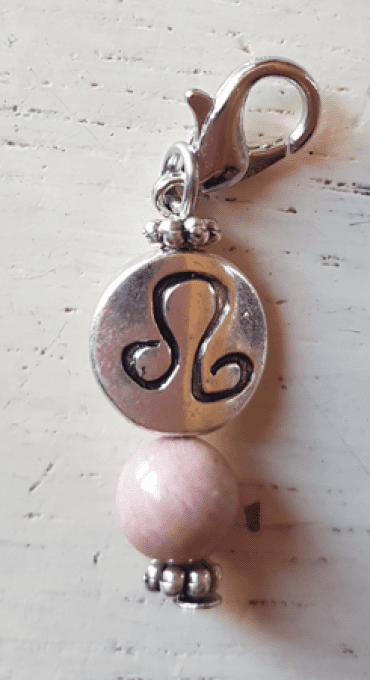 Bougie astrologie Lion avec porte-clé "Poussière d'étoile"
